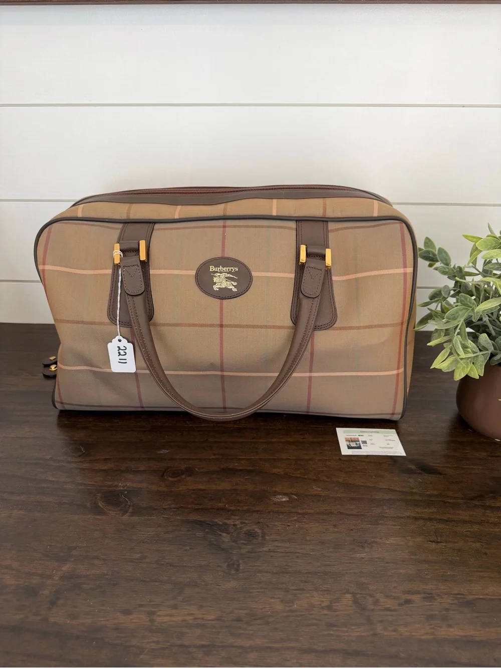 Burberry classic plaid